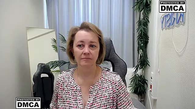 MONA W online show from February 22, 6:35 am