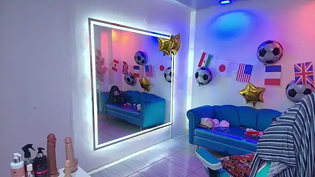 Snapshot of Madame_scarlett chatting on July 14, 11:38 am Madame scarlett online show from July 14, 11:38 am