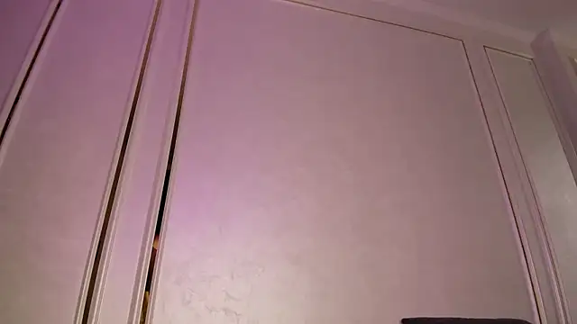 jjasleen0 online show from March 1, 4:14 am