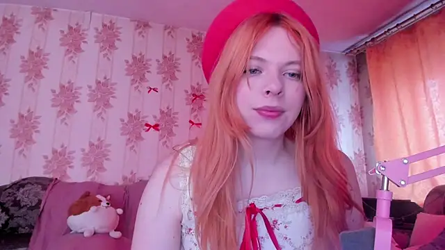 Snapshot of Cutie_Bambi chatting on April 18, 11:14 am Cutie Bambi online show from April 18, 11:14 am