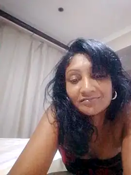 Snapshot of sexykajol2001 chatting on February 23, 2:31 am sexykajol2001 online show from February 23, 2:31 am