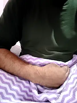 newtube0 online show from April 2, 6:05 pm