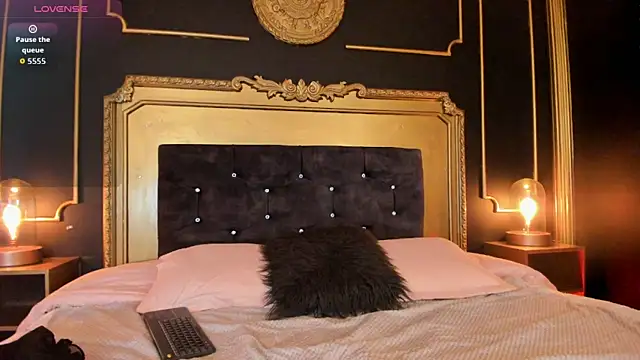 Snapshot of Lilith_Naugthy chatting on March 2, 11:39 am Lilith Naugthy online show from March 2, 11:39 am