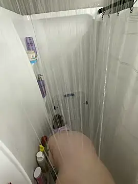 Snapshot of Sexysanka chatting on February 28, 2:01 am Sexysanka online show from February 28, 2:01 am