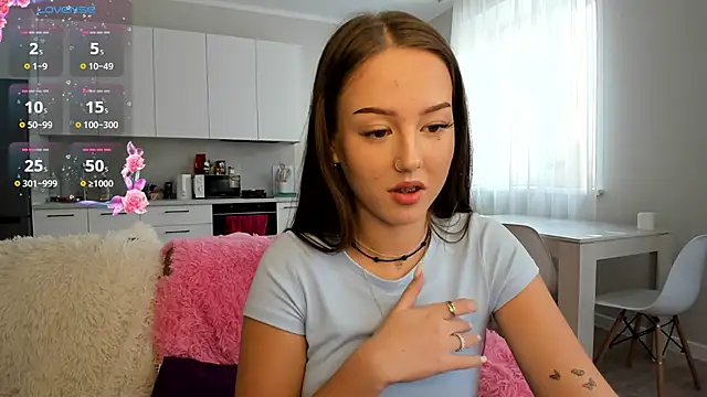 G0od girl online show from March 1, 8:38 am