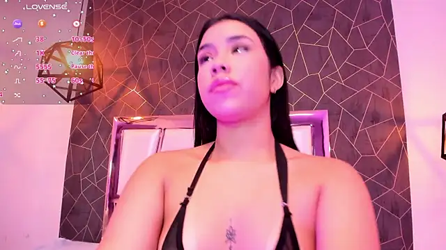 Snapshot of NicollJabocs chatting on May 15, 1:34 am NicollJabocs online show from May 15, 1:34 am