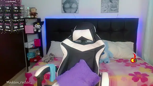 Snapshot of Madison_Rossee chatting on February 23, 9:12 pm Madison Rossee online show from February 23, 9:12 pm