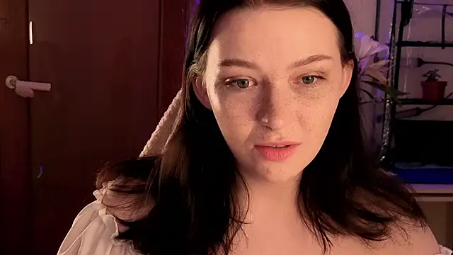 Snapshot of Doll_lira chatting on February 7, 11:19 pm Doll lira online show from February 7, 11:19 pm