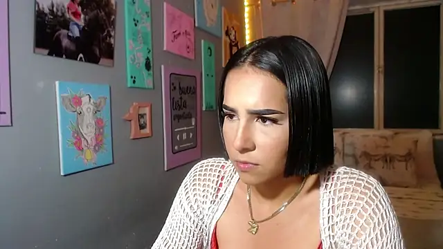 Snapshot of Evelyn_lovers_ chatting on February 23, 11:57 pm Evelyn lovers online show from February 23, 11:57 pm