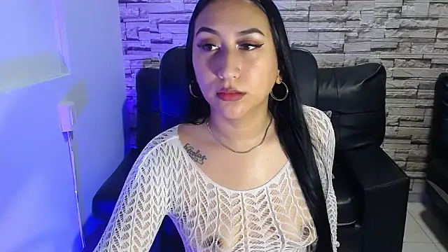 paula ross  online show from April 6, 11:38 pm