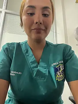 Noa Harper- online show from February 15, 9:00 pm