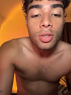 Snapshot of its_alejandro27 chatting on February 28, 6:09 pm its alejandro27 online show from February 28, 6:09 pm