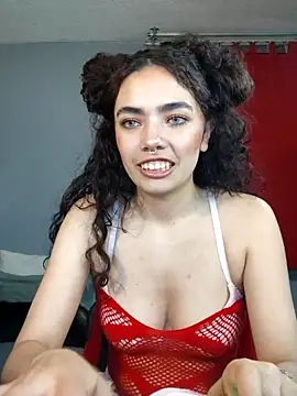 Snapshot of Maria_delsol1 chatting on February 12, 3:45 am Maria delsol1 online show from February 12, 3:45 am