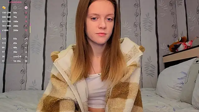 Snapshot of SueFerreyra chatting on February 4, 8:09 am SueFerreyra online show from February 4, 8:09 am