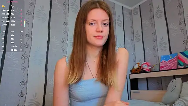 SueFerreyra online show from March 31, 8:04 am