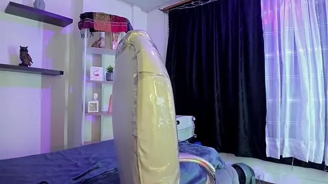 Miniadelf online show from March 24, 8:58 pm