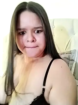 Snapshot of SamanthaStonee chatting on February 7, 7:50 pm SamanthaStonee online show from February 7, 7:50 pm