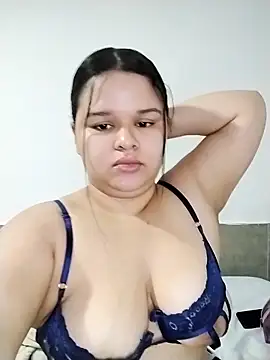 SamanthaStonee online show from June 14, 10:45 pm