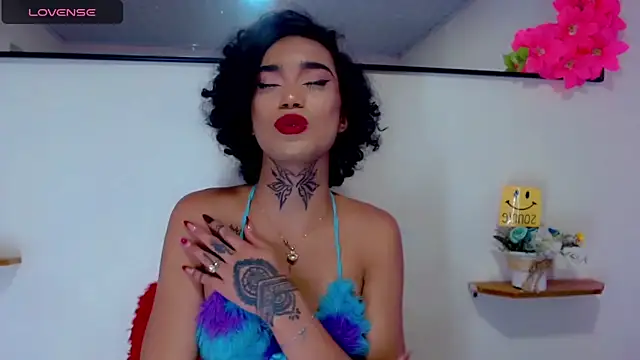 Snapshot of Darianna_Atehortua chatting on February 27, 2:55 am Darianna Atehortua online show from February 27, 2:55 am