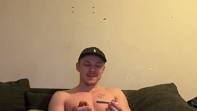 Lucas328706 online show from February 22, 10:30 pm