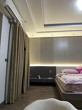 Snapshot of czamabe chatting on March 3, 1:28 pm czamabe online show from March 3, 1:28 pm