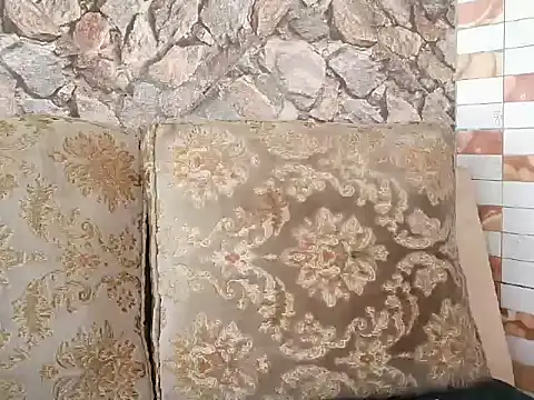 Snapshot of minniemoreee chatting on February 5, 12:54 pm minniemoreee online show from February 5, 12:54 pm