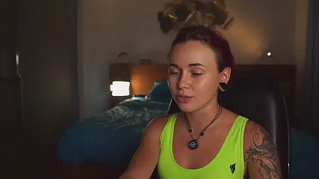 Sarah Pink online show from February 19, 11:28 am