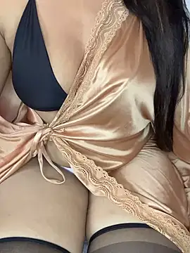 Snapshot of Cutie_Princess1 chatting on February 27, 8:36 am Cutie Princess1 online show from February 27, 8:36 am