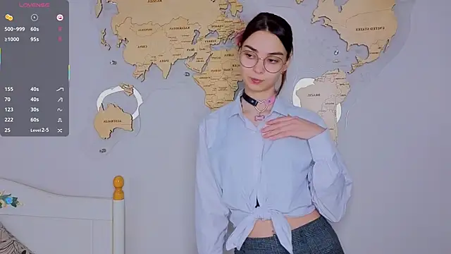 Snapshot of EddieChery chatting on February 10, 3:27 pm EddieChery online show from February 10, 3:27 pm