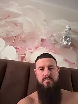 Snapshot of SportsManBi chatting on February 6, 9:01 am SportsManBi online show from February 6, 9:01 am