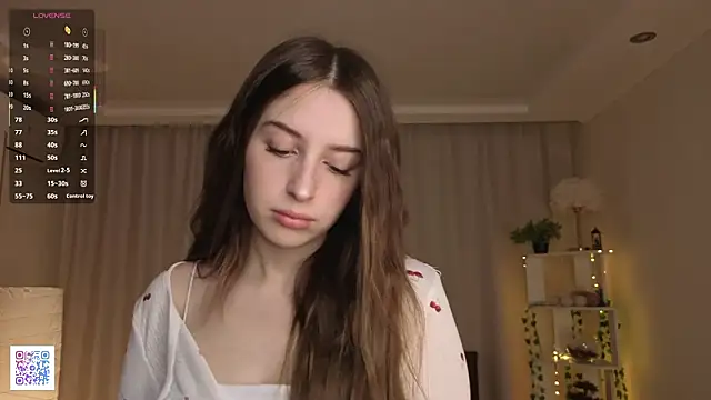 LeanneDinkle online show from March 13, 4:30 am