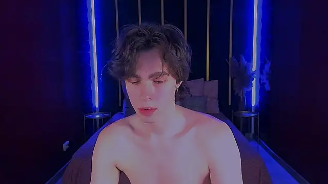 Snapshot of Keith_Erickson chatting on February 10, 3:49 pm Keith Erickson online show from February 10, 3:49 pm