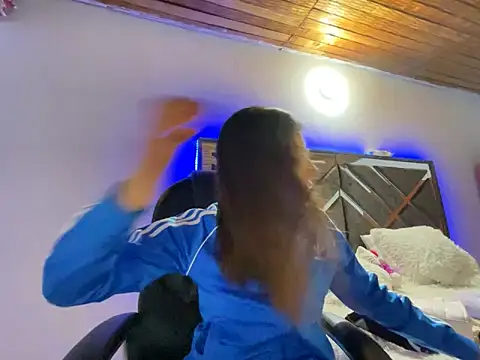 alison parkerr26 online show from February 10, 2:37 am