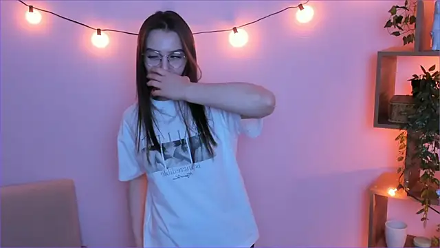 RandaCocuzzo online show from February 1, 3:49 am