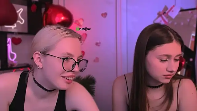 Snapshot of arianaa_cat chatting on February 21, 12:06 pm arianaa cat online show from February 21, 12:06 pm