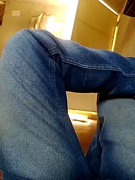 ashwiniraj567 online show from February 13, 5:36 am