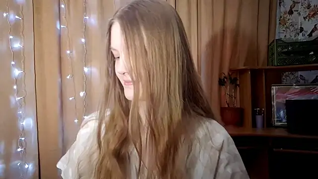 Snapshot of TaliaBerks chatting on February 6, 12:19 pm TaliaBerks online show from February 6, 12:19 pm