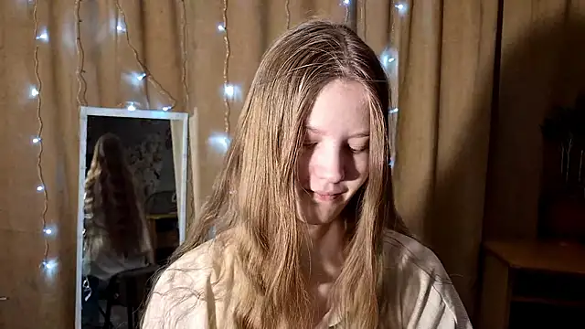 Snapshot of TaliaBerks chatting on February 10, 1:26 pm TaliaBerks online show from February 10, 1:26 pm