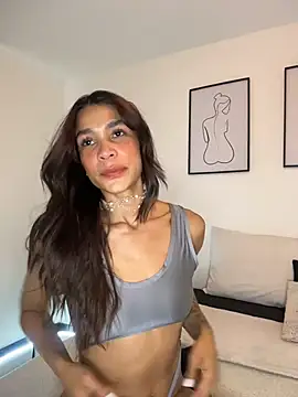 Snapshot of SofiaRivero chatting on July 9, 7:40 pm SofiaRivero online show from July 9, 7:40 pm