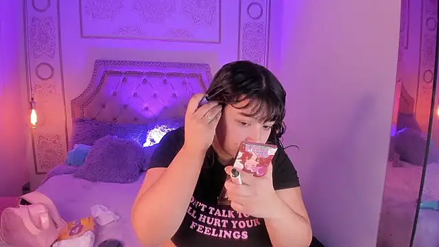 Snapshot of Honny_Blaice_ chatting on February 7, 1:26 pm Honny Blaice online show from February 7, 1:26 pm