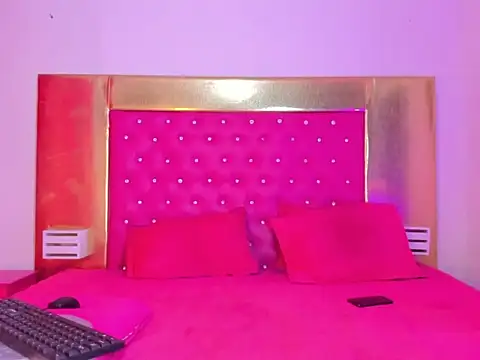 Snapshot of Ciara_HotTs chatting on February 9, 11:47 am Ciara HotTs online show from February 9, 11:47 am