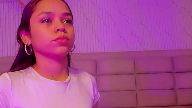 CarolineFyre online show from February 27, 12:49 pm