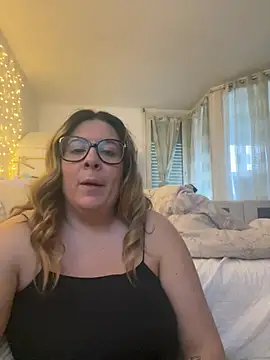 JasmineGlow7 online show from March 6, 4:25 pm