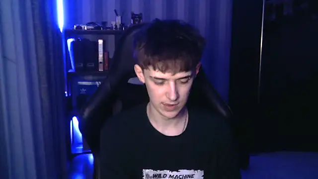 Snapshot of Sweet_Dude chatting on February 25, 8:51 pm Sweet Dude online show from February 25, 8:51 pm