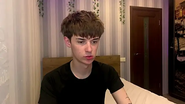 Sweet Dude online show from March 28, 7:02 pm