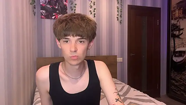Snapshot of Sweet_Dude chatting on May 20, 6:36 pm Sweet Dude online show from May 20, 6:36 pm