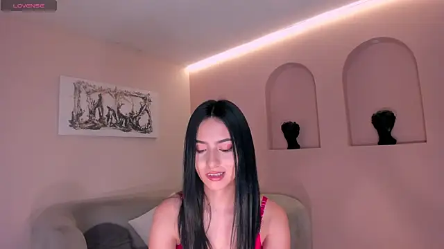 LucieMartin online show from April 8, 7:25 pm