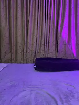 Snapshot of SavageBond_ chatting on February 11, 5:56 am SavageBond online show from February 11, 5:56 am