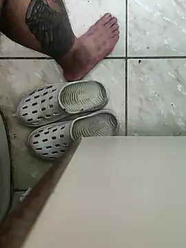 Snapshot of Gordinho_dos_pes chatting on February 18, 8:16 pm Gordinho dos pes online show from February 18, 8:16 pm