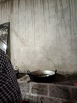 Snapshot of baby_112233 chatting on February 13, 5:25 am baby 112233 online show from February 13, 5:25 am